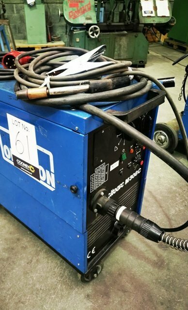 LOT 61 - WELDER