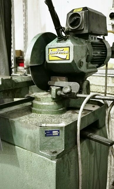 LOT 64 - SAW