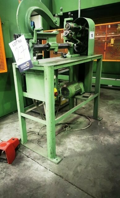 LOT 27 - CIRCLE CUTTER