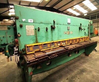 LOT 4 - 12mm Guillotine