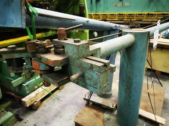 LOT 102 - Bending unit