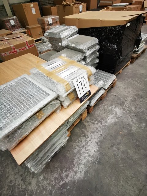 LOT 170 - Grills