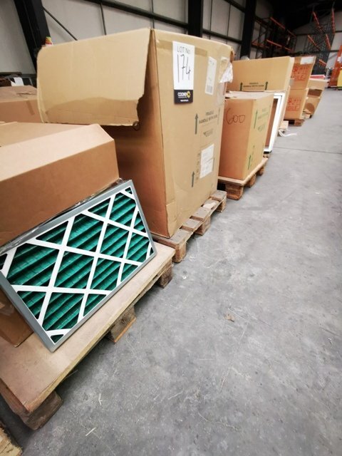 LOT 174 - Filter Panels