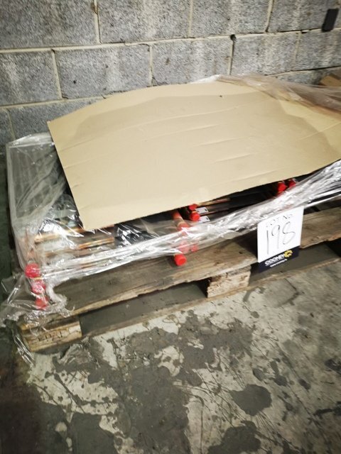 LOT 198 - Fin Coils