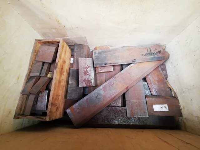 LOT 265 - Parts