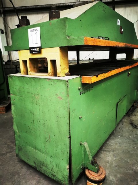 LOT 11  -  FLAT PRESS