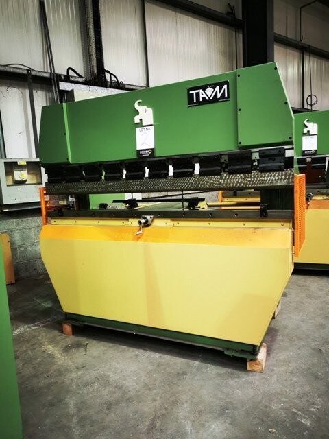 LOT 2  -  PRESS BRAKE