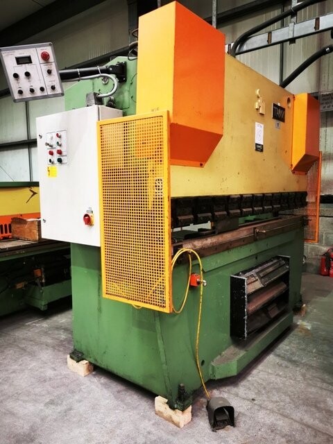 LOT 18  -  PRESS BRAKE