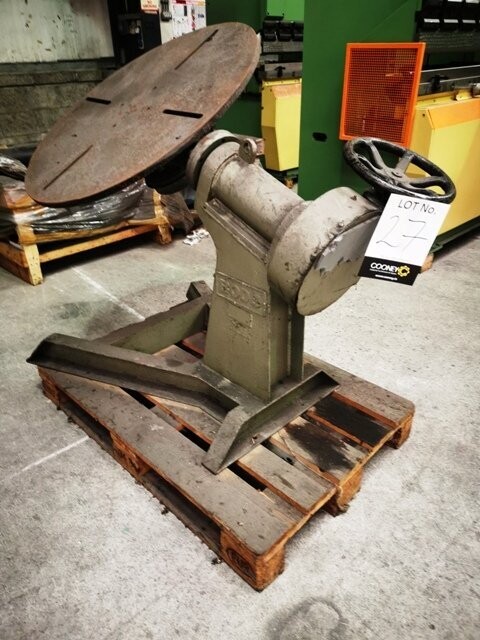 LOT 27  -  POSITIONER