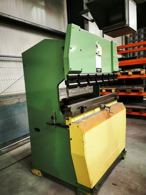 LOT 38  -  PRESS BRAKE