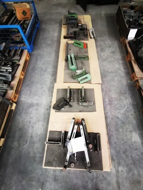 LOT 149  -  TOOLING