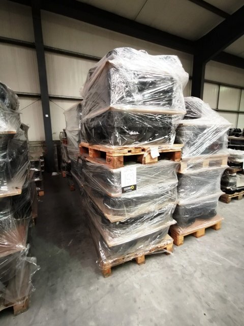LOT 159  -  IMPELLERS