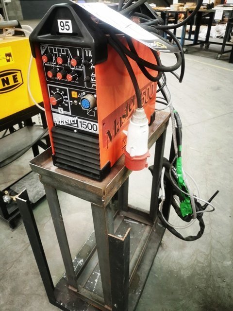 LOT 194  -  WELDING