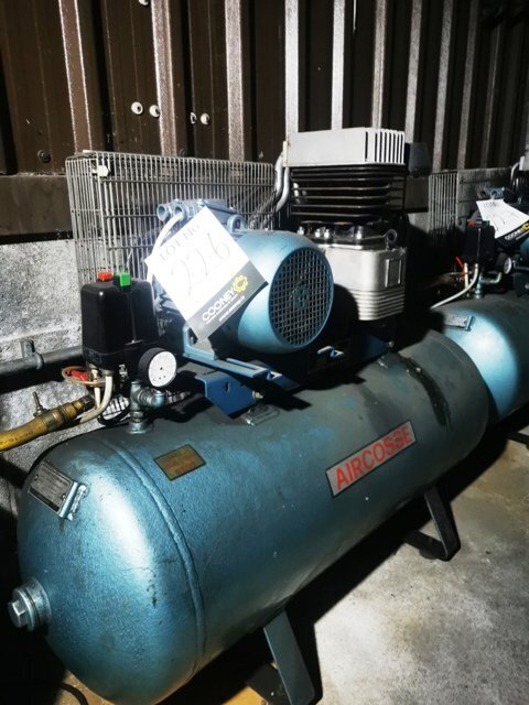 LOT 226  -  COMPRESSOR