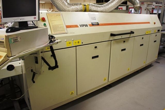 LOT 602 -  Oven