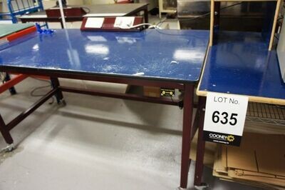 LOT 635 - Benches