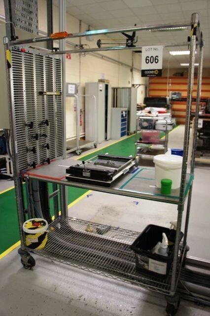 LOT 606 -  Manual Printer