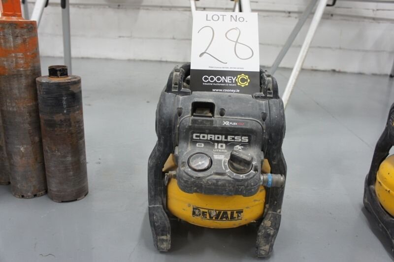LOT 28 -  COMPRESSOR