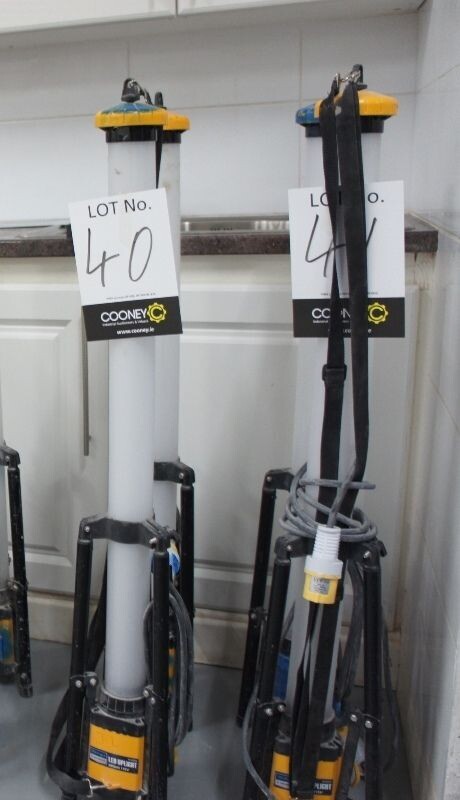 LOT 40 -  LED LIGHTS