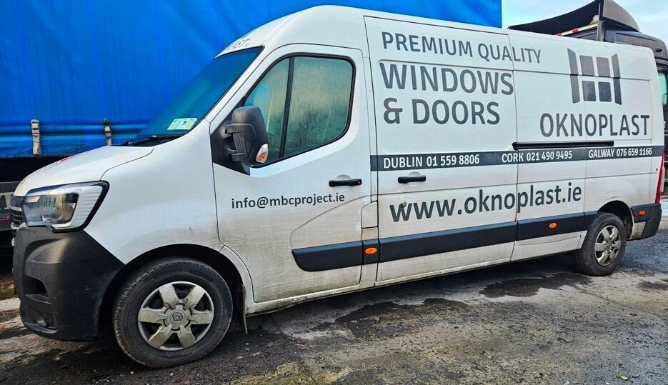 LOT 4 -  2020 Renault Master