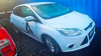 LOT 10 - 2013 Ford Focus