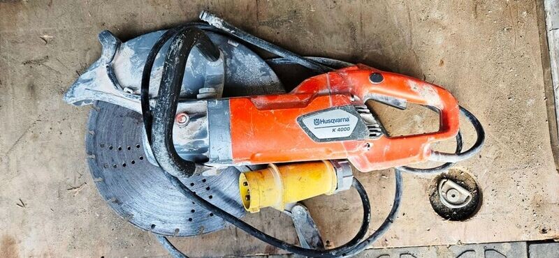 LOT 20 -  Con Saw