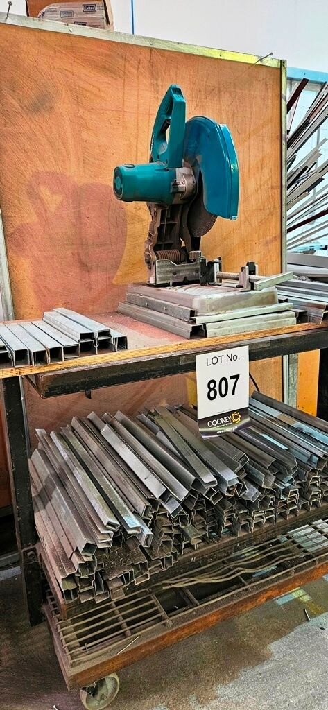 LOT 807 -  Chop saw