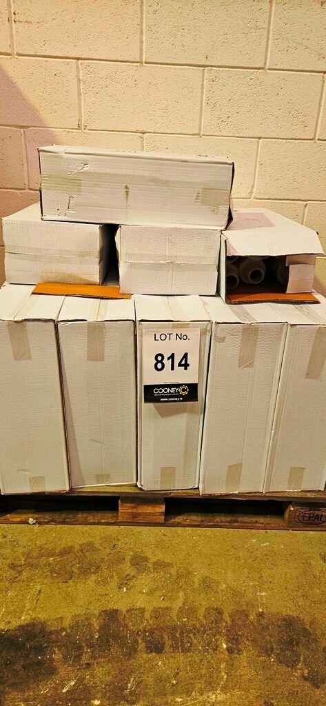 LOT 814 -  Packaging