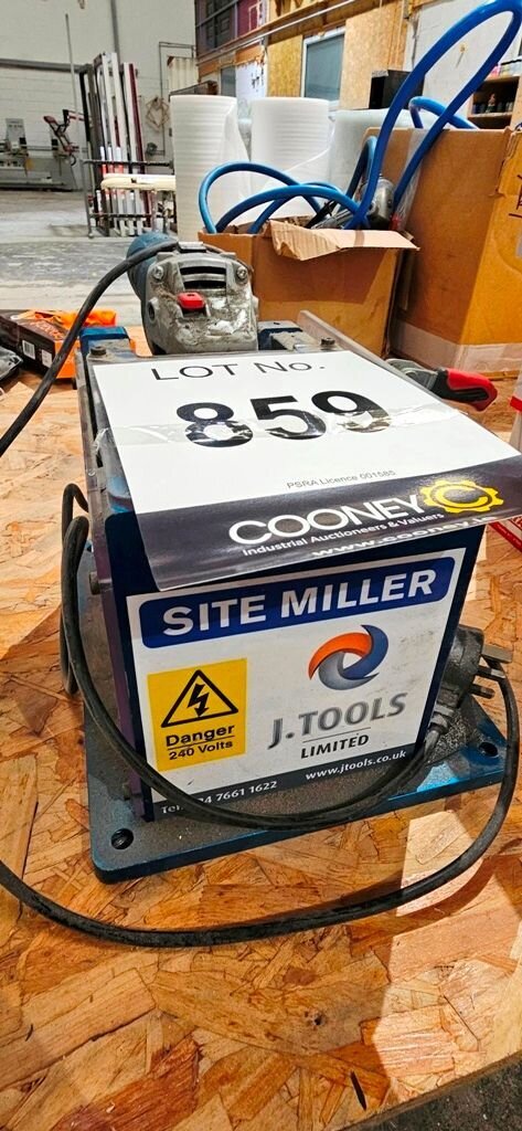 LOT 859 -  Tools