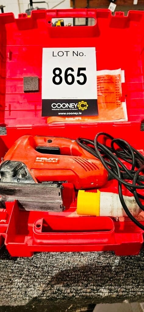 LOT 865 -  Tools