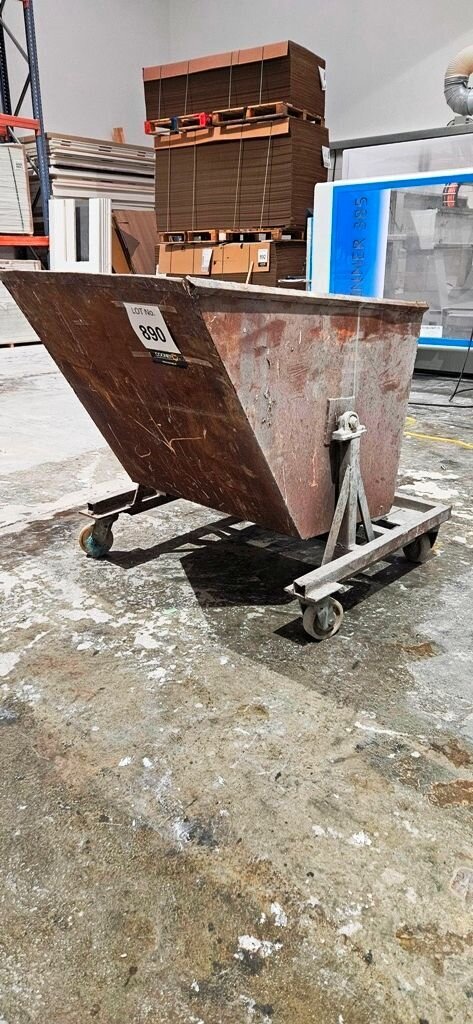 LOT 890 -  Tipping skip