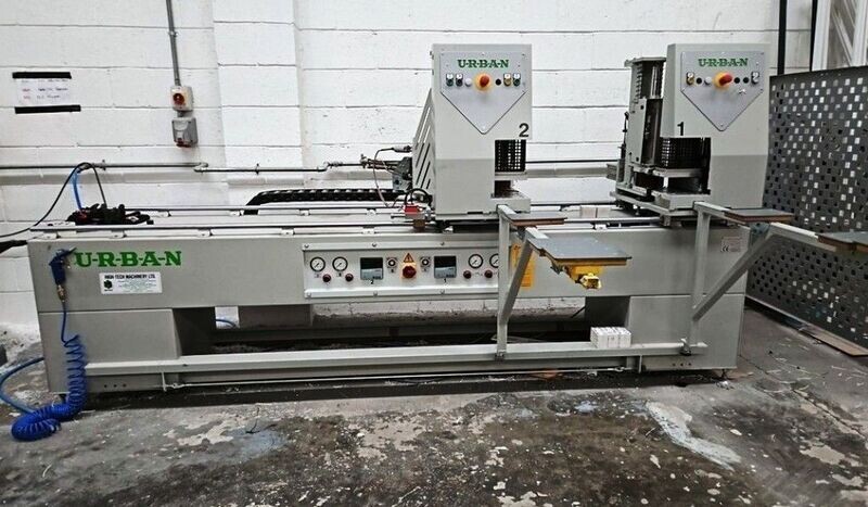 LOT 823 -  Welding machine