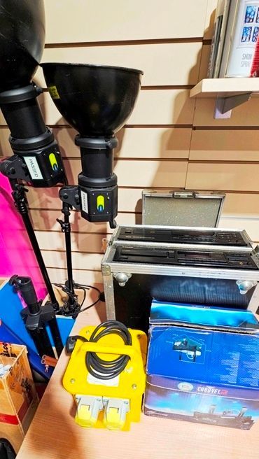 LOT 16 -  EQUIPMENT