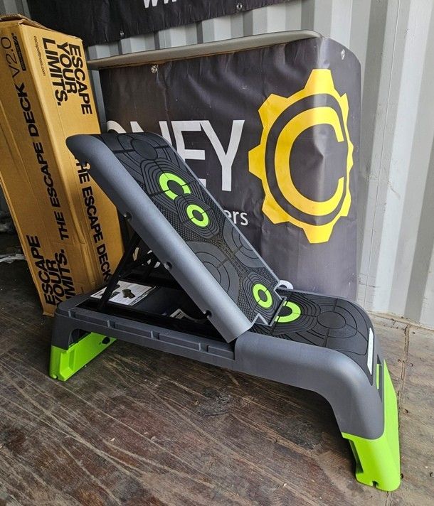 LOT 39 -  ESCAPE DECK