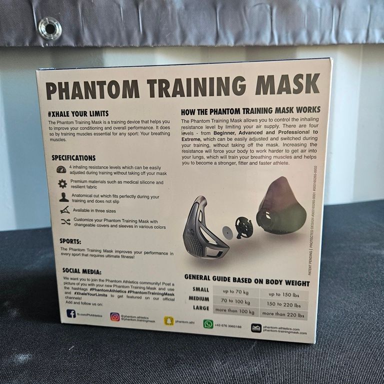 LOT 51 -  TRAINING MASK