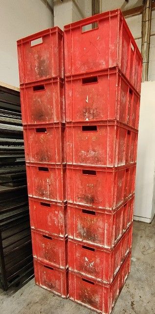 LOT 17 -  CRATES