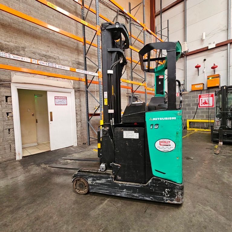 LOT 11 -  REACH TRUCK