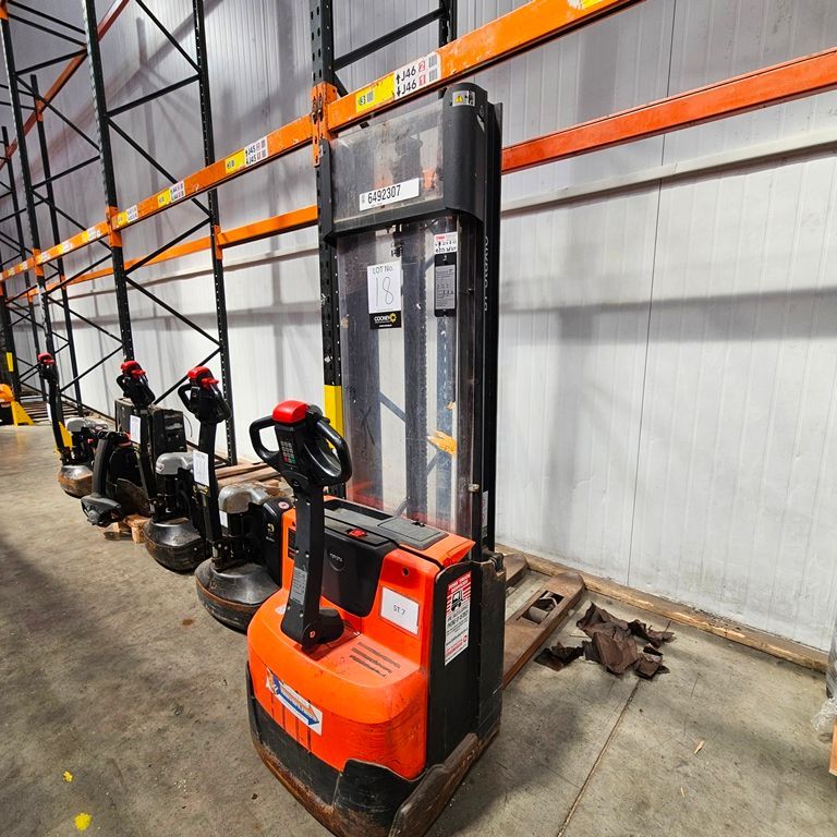 LOT 18 -  STACKER