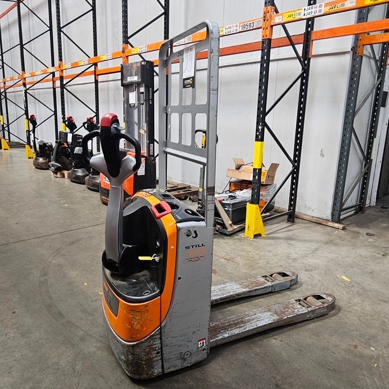 LOT 29 -  ELECTRIC PALLET TRUCK