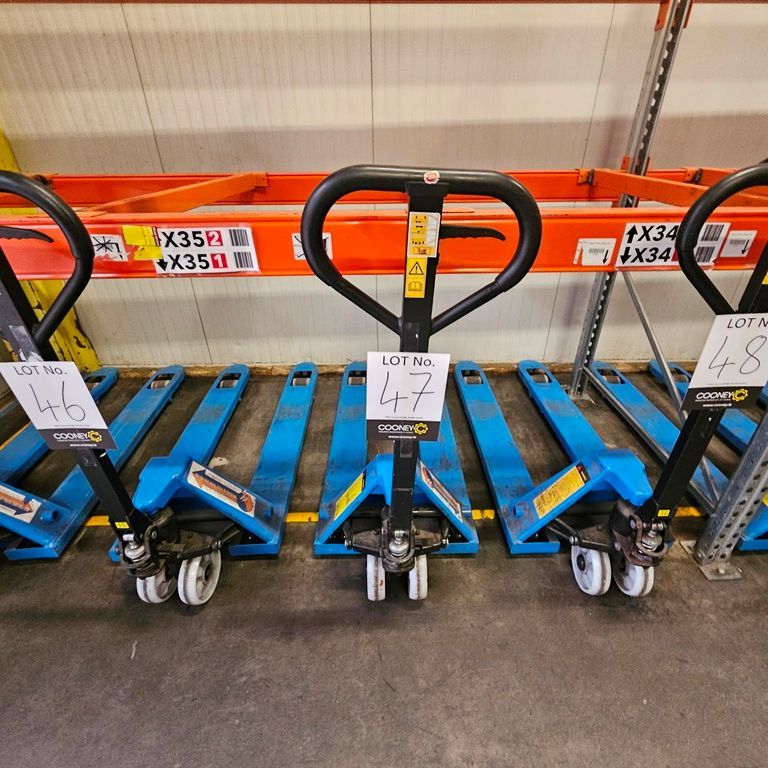LOT 47 -  PALLET TRUCK