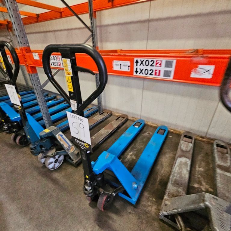 LOT 59 -  PALLET TRUCK