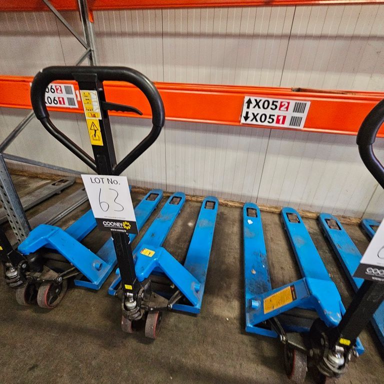 LOT 63 -  PALLET TRUCK