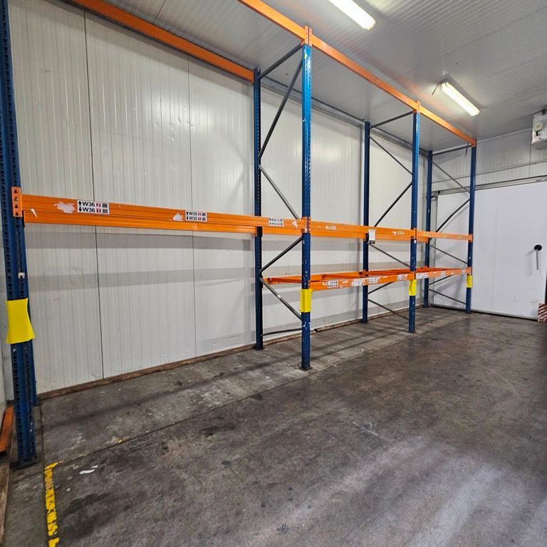 LOT 78 -  RACKING