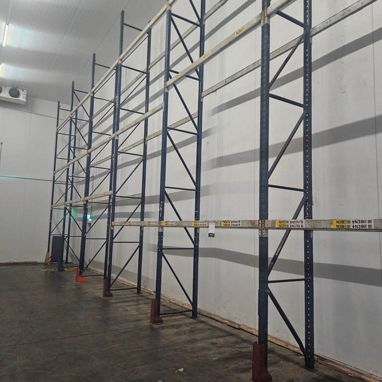 LOT 79 -  RACKING