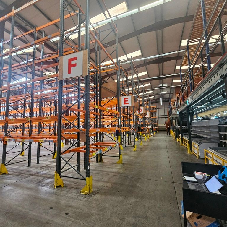 LOT 119 -  RACKING