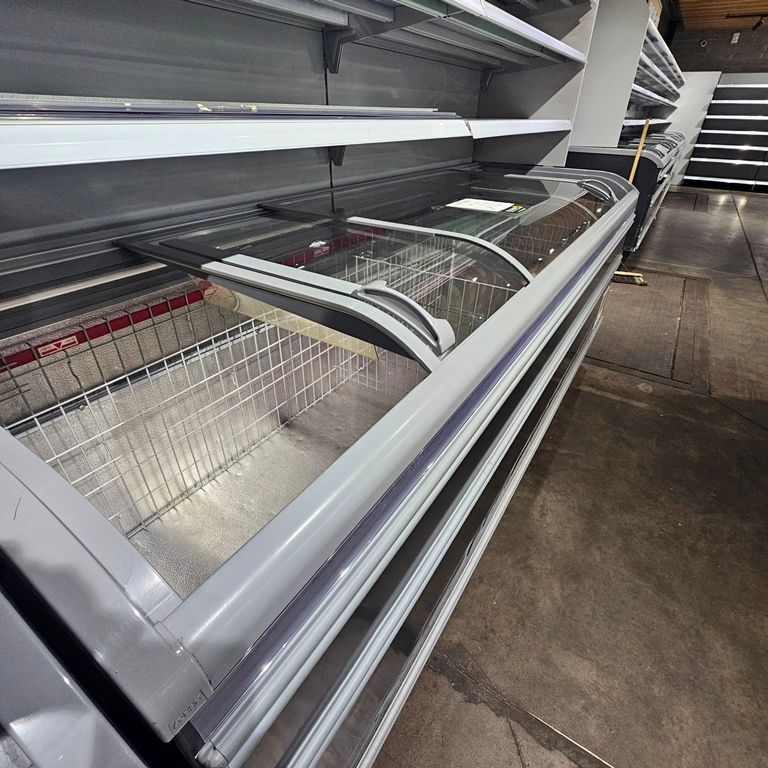 LOT 128 -  CHEST FREEZER