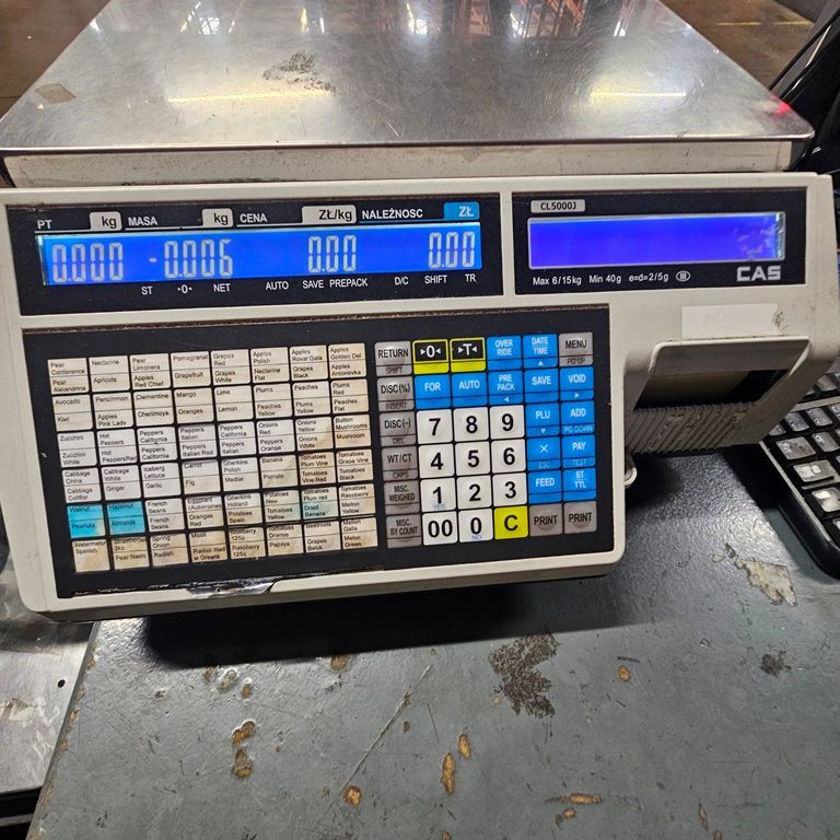 LOT 139 -  SCALES