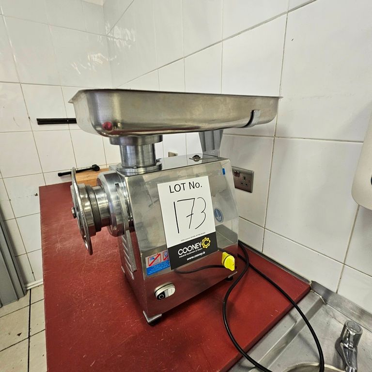 LOT 173 -  SHOP CLONDALKIN