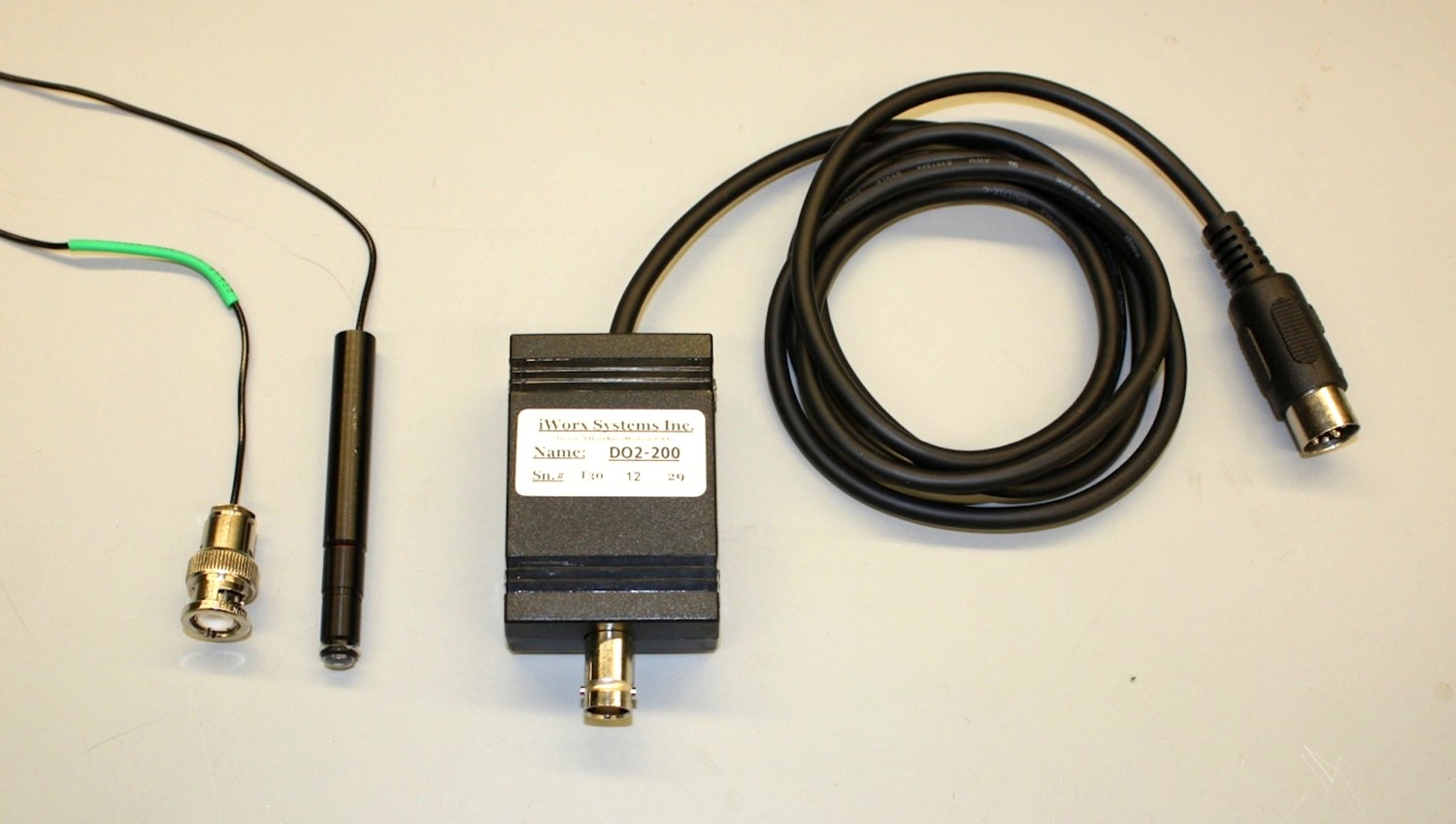 Combination Current-to-voltage adapter, includes Clark style 02 probe