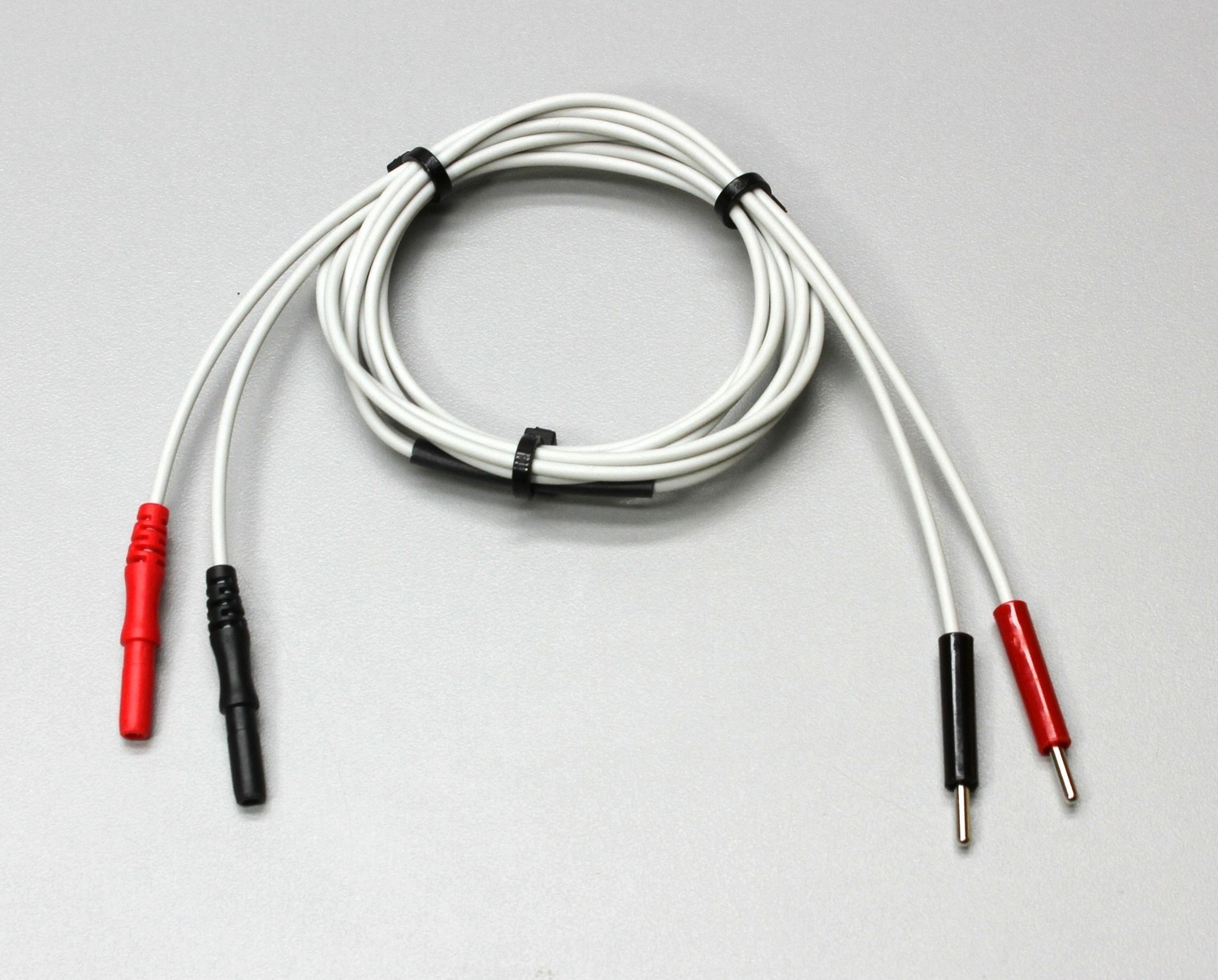 Set of three 2mm Male Pin to Female Safety Pin Connector